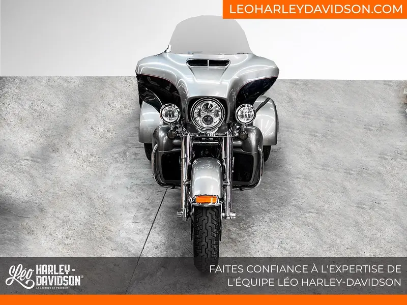 2016 Harley-Davidson FLHTCUTG Tri Glide Ultra