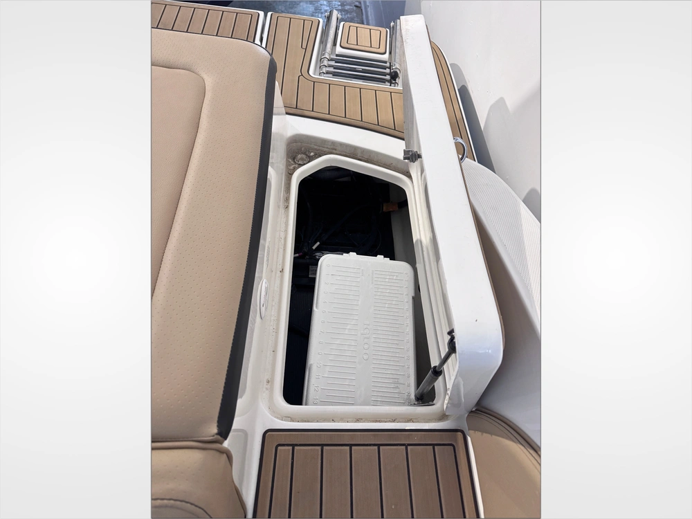 2023 Sea Ray Spx 190 No Luxury Tax* alt