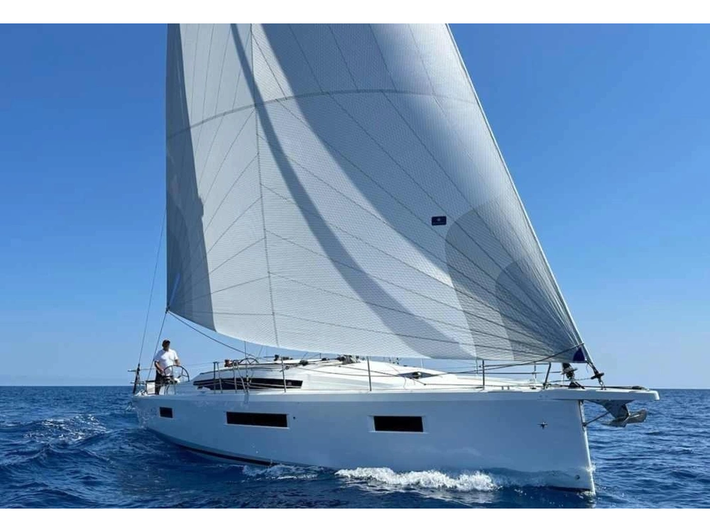 2026 Jeanneau Sun Odyssey 415 alt