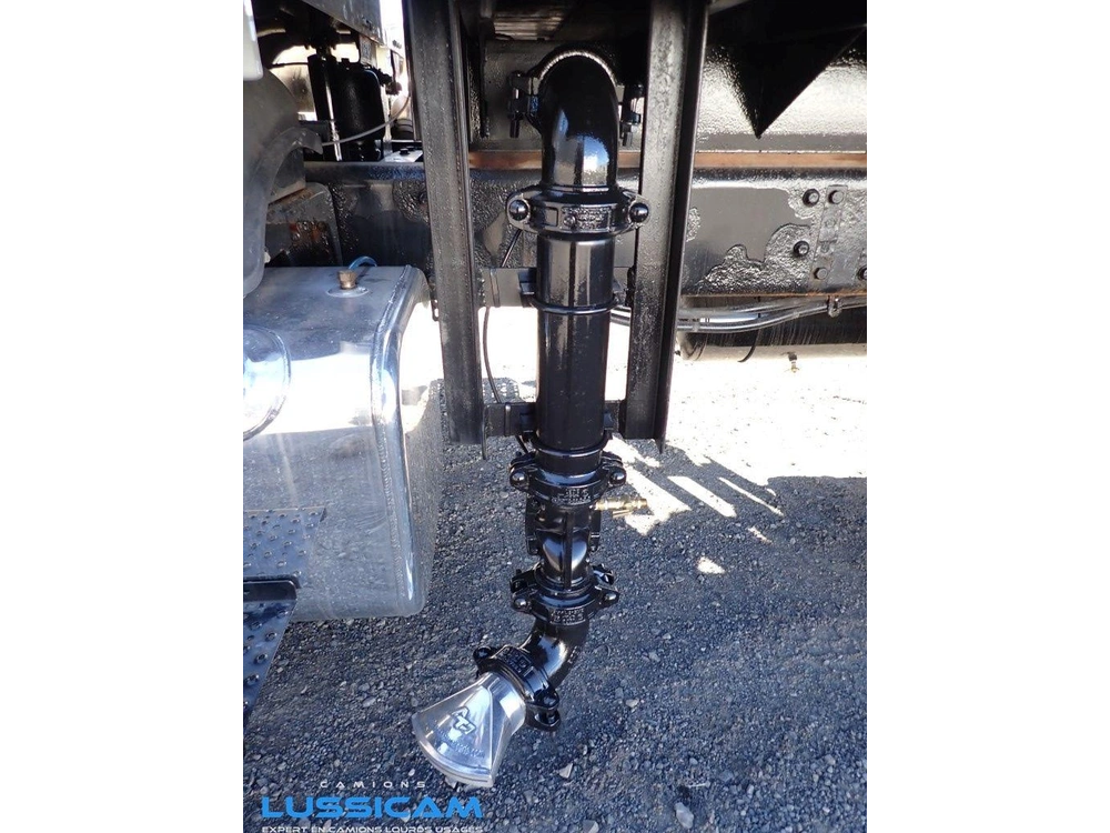 Freightliner M2-106 2014