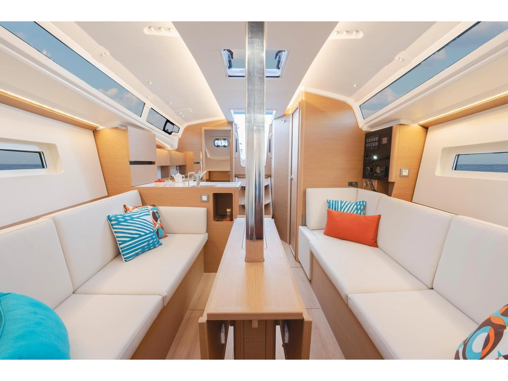 2026 Jeanneau Sun Odyssey 350 alt
