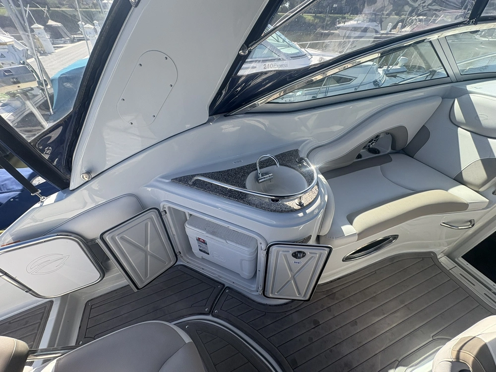 2018 Crownline 264 Cr alt