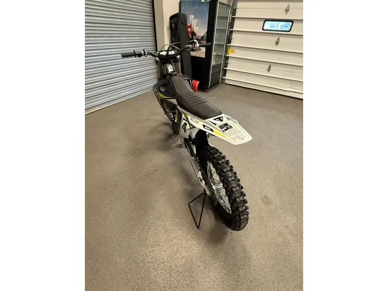 2025 Triumph TF450-RC - Ricky Carmichael Edition thumbnail 4