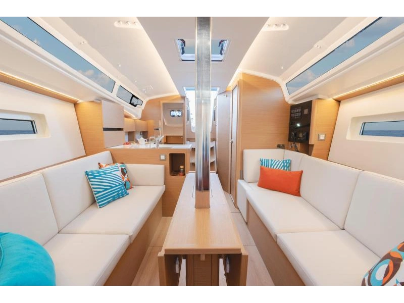 Jeanneau Sun Odyssey 350 2026 alt