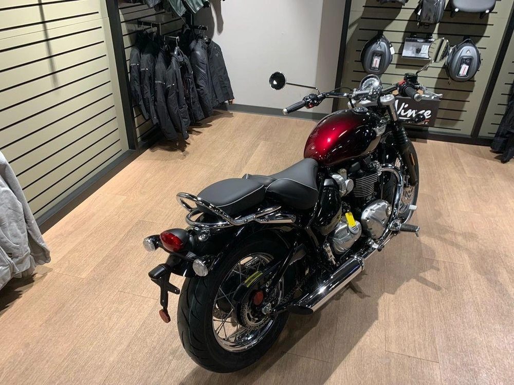 2024 Triumph Bonneville Speedmaster Base - Phantom Red/silver Red alt