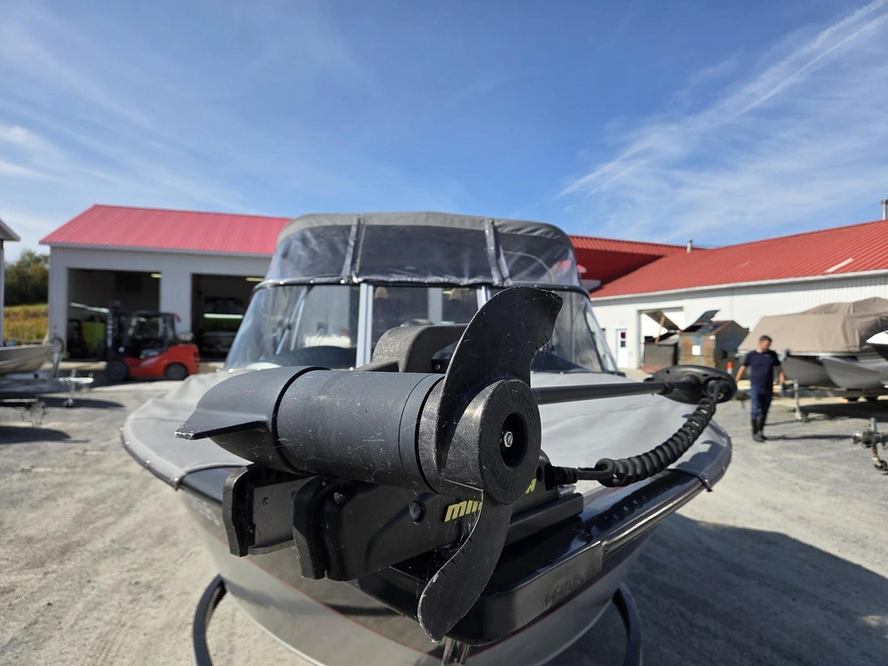 None Tracker Targa V18 alt