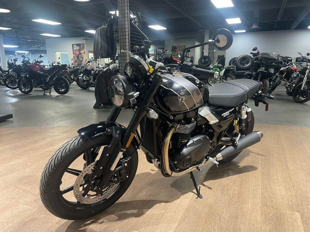 2025 Triumph Speed Twin 900 alt