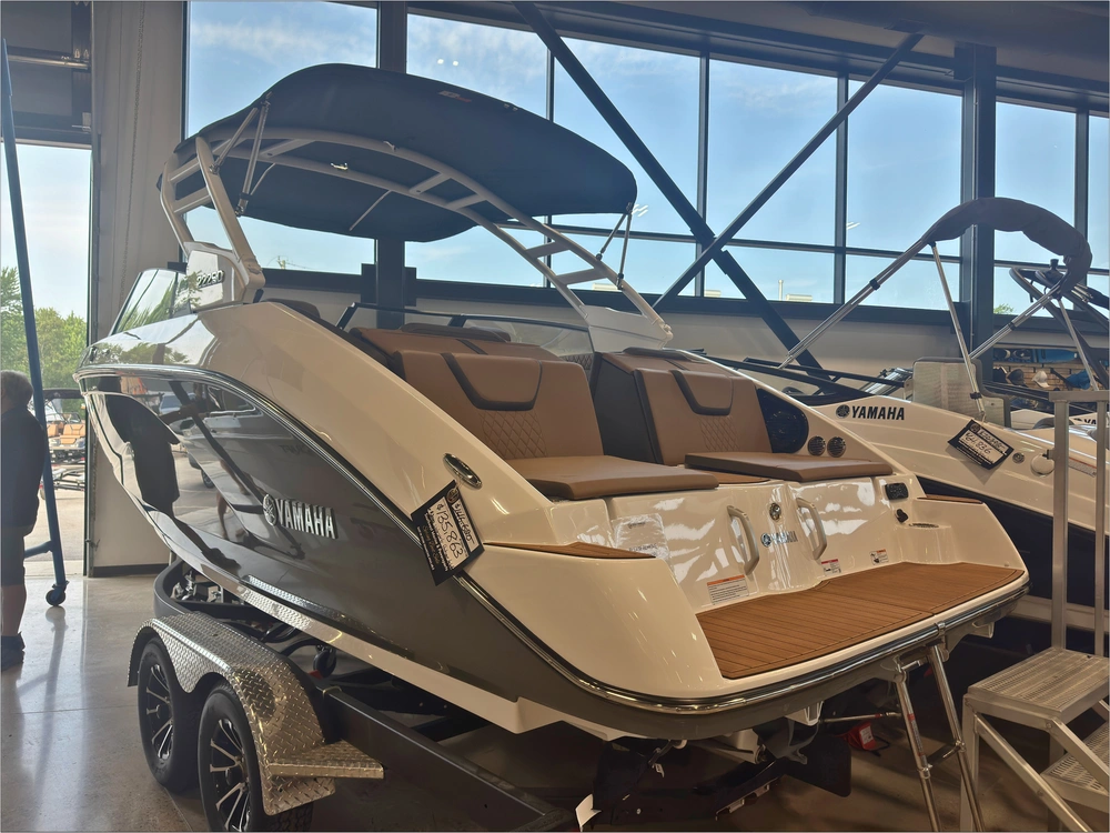 2025 Yamaha 222sd Demo Unit! alt