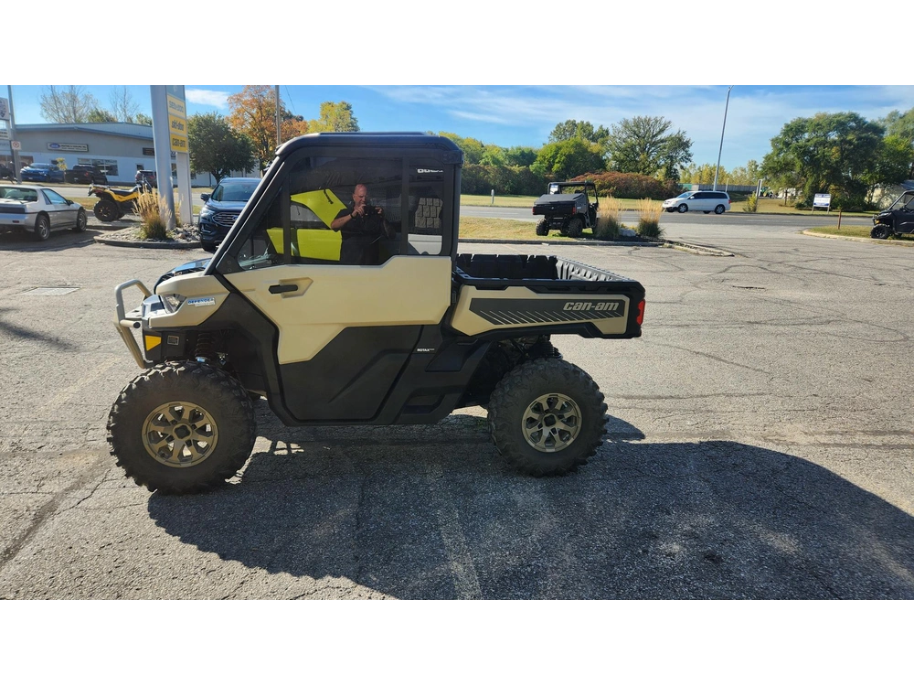 2024 Can-am Ssv Def Ltd 65 Hd10 Tn 24 alt