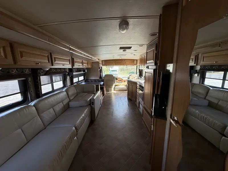 2011 Winnebago Sunstar Itasca 35RF thumbnail 14