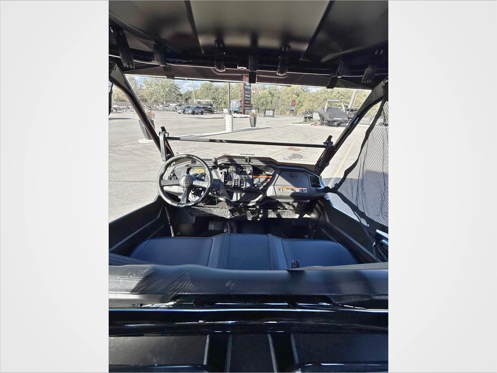 2025 Honda Pioneer 1000-5p Dlx alt