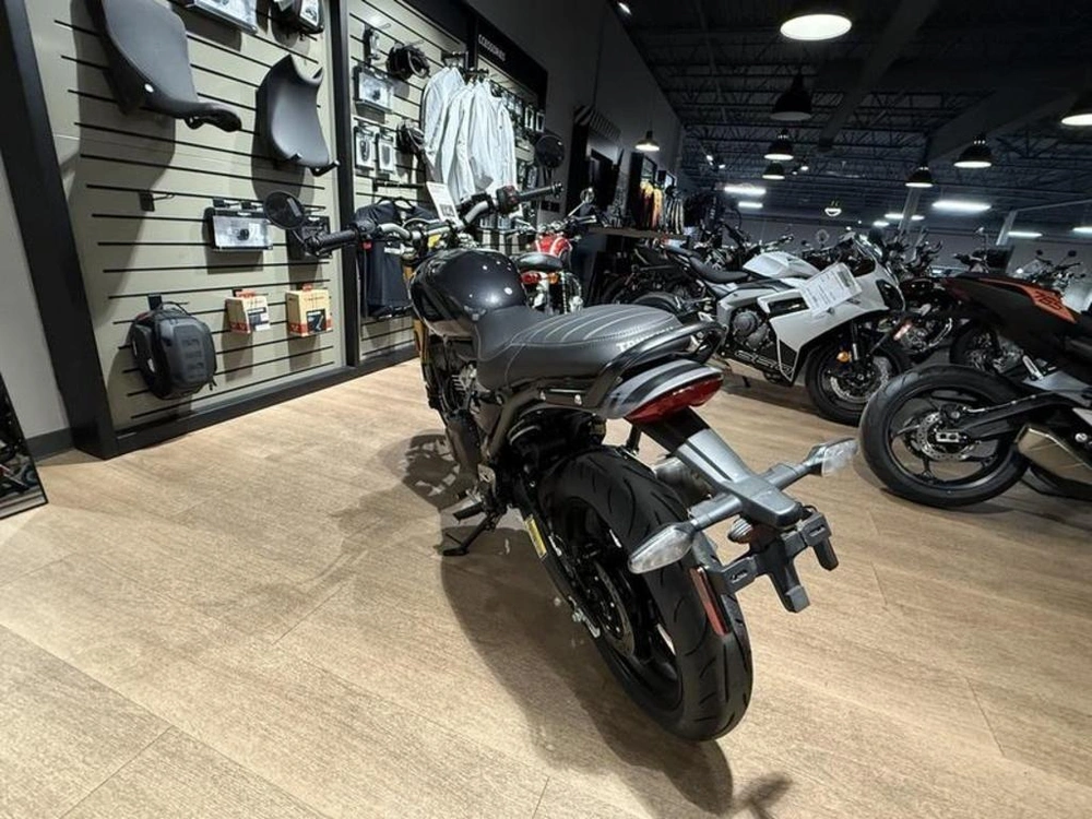 2025 Triumph Speed 400 alt