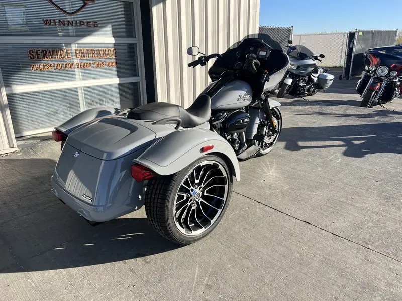 Harley-Davidson ROAD GLIDE 3 2025