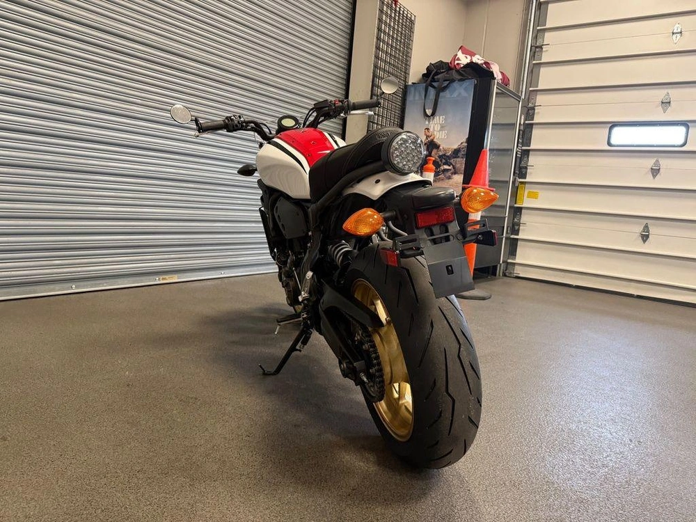 2021 Yamaha Xsr 700 alt