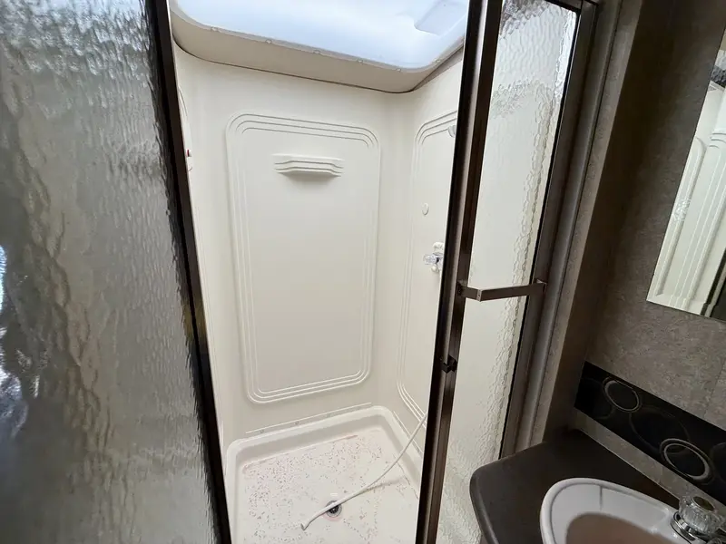 2011 Winnebago Sunstar Itasca 35RF thumbnail 12
