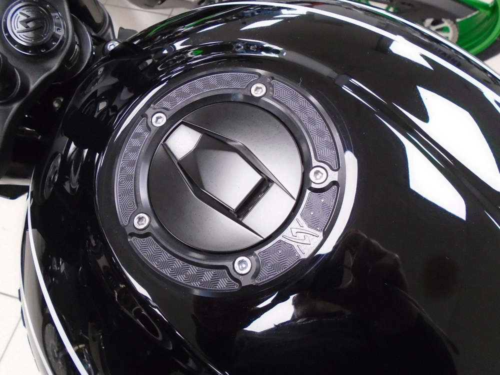 2021 Kawasaki Z900rs alt