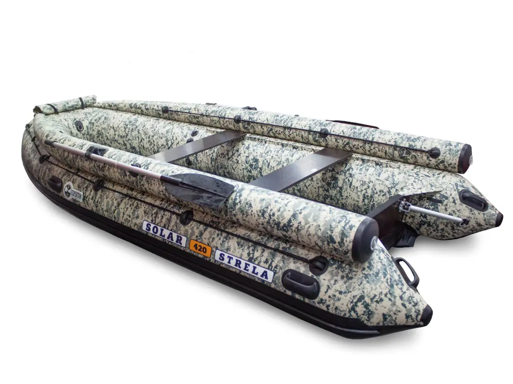 2025 Solar Boats 420 Strella Expedition 