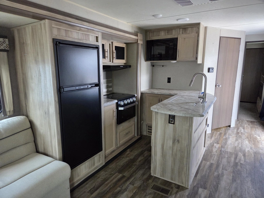 Catalina 333 Rets 2020 alt