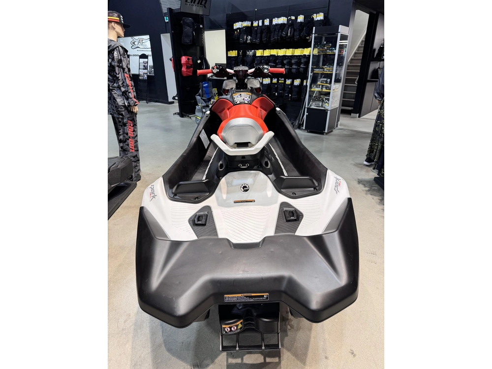 2025 Sea-doo Spark 3up Trixx 90 (sound) - Demo alt