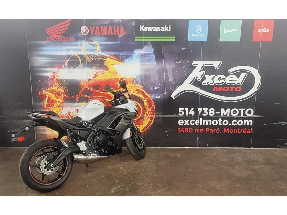 2023 Kawasaki Ninja 650 alt