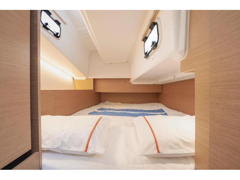 Jeanneau Sun Odyssey 350 2026 alt