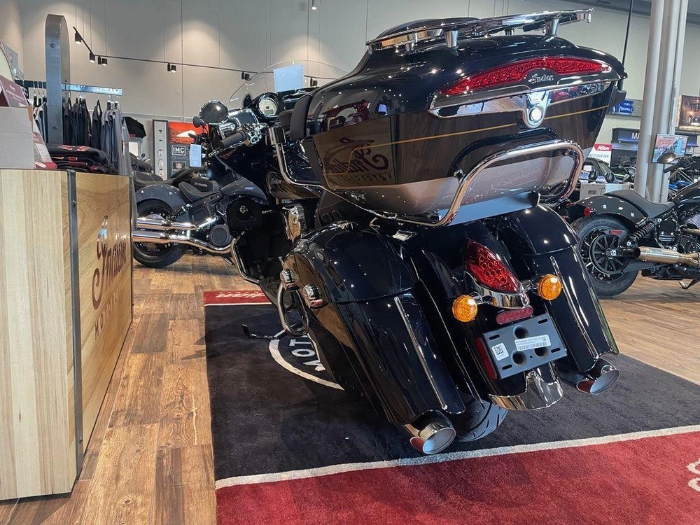 2025 Indian Motorcycle Roadmaster Elite alt