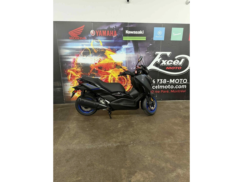 2024 Yamaha Xmax alt
