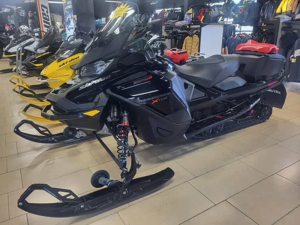 2022 Ski-Doo Renegade 900 Turbo R X-RS