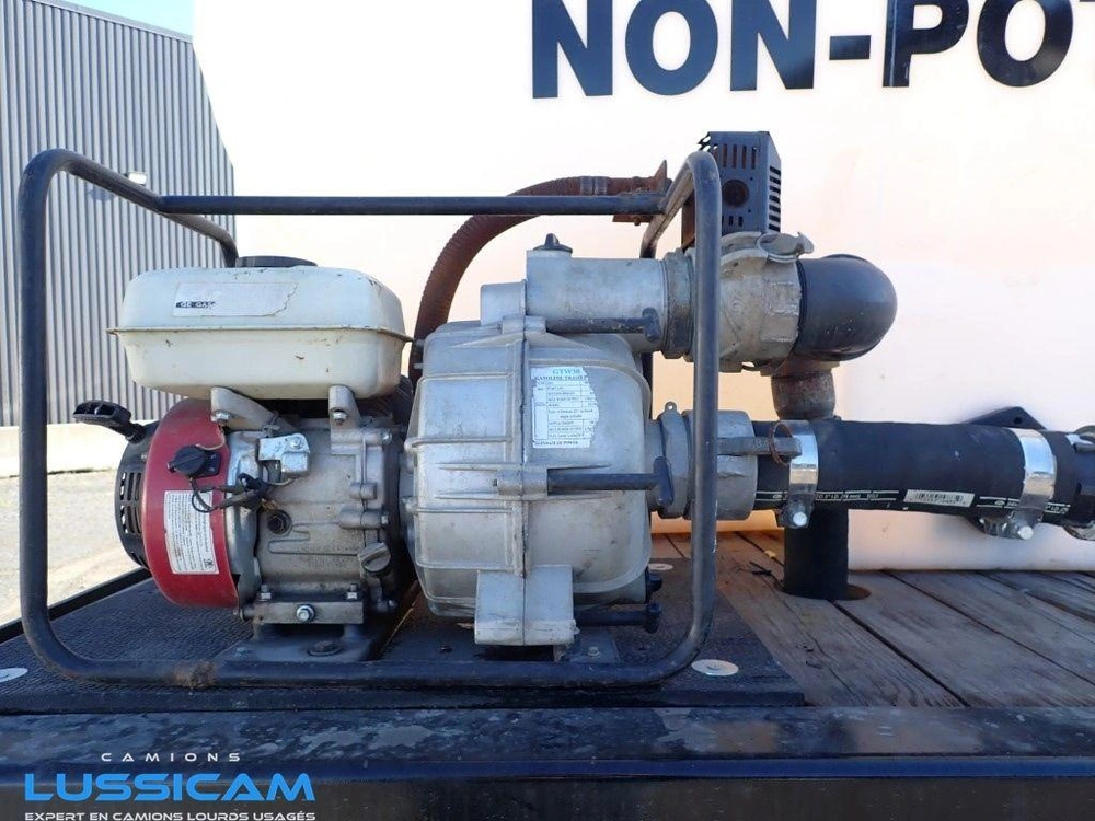 Freightliner M2-106 2014