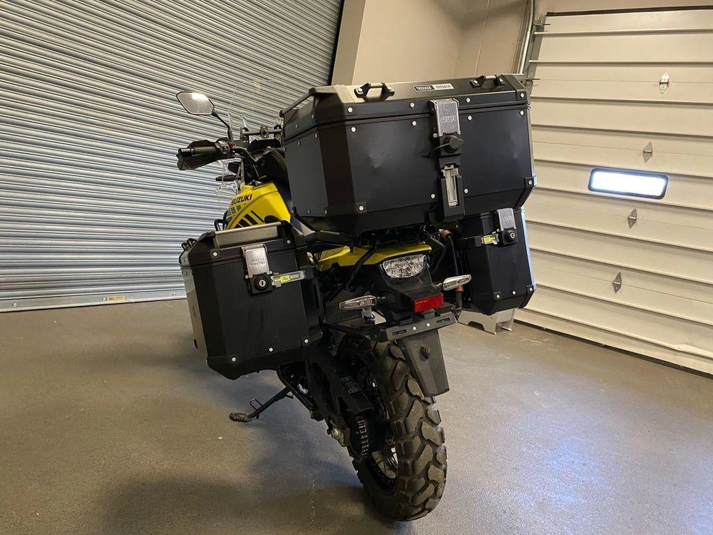 2020 Suzuki V-strom 1050xt Adventure - Yellow alt