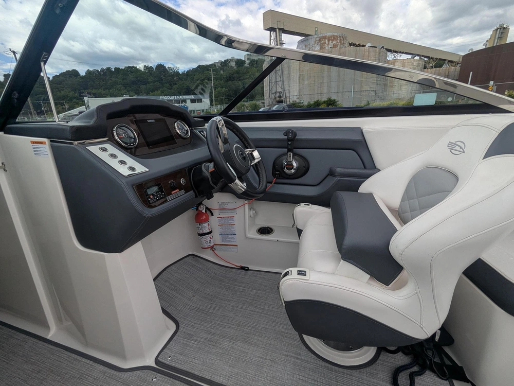 Chaparral 237 Ssx 2021 alt