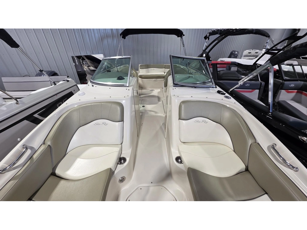 Sea Ray 240 Sundeck 2006 alt