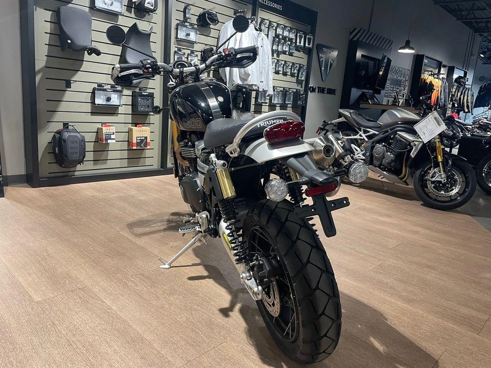 2025 Triumph Scrambler 1200 Xe alt