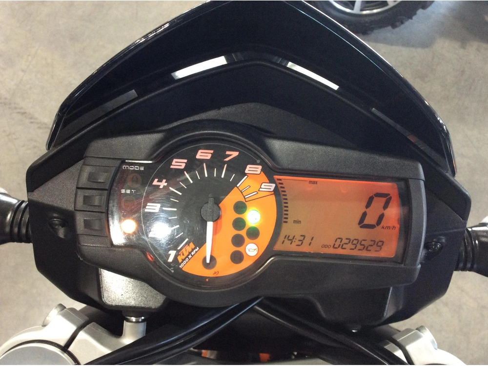 2014 Ktm Duke 690 alt