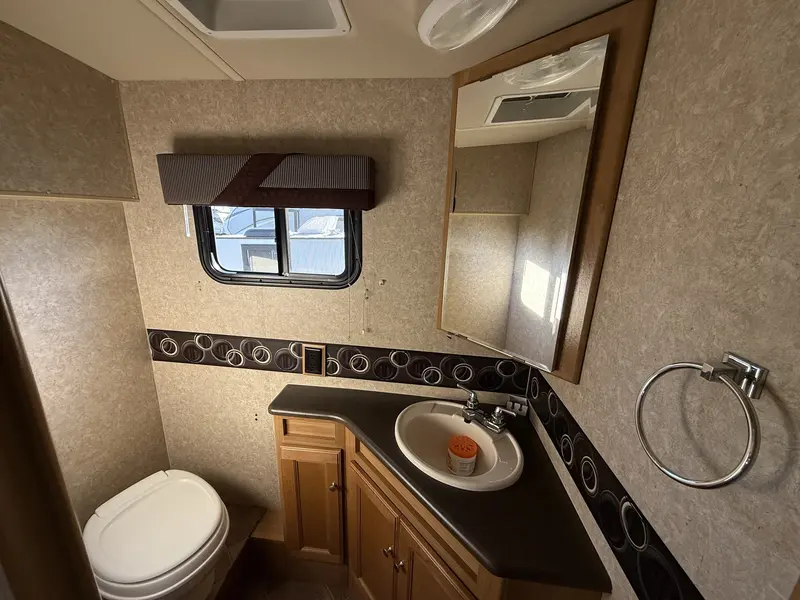 2011 Winnebago Sunstar Itasca 35RF thumbnail 6