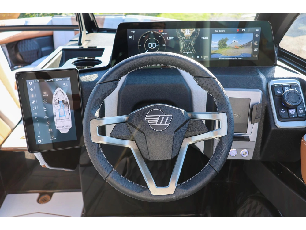 2026 Malibu 22 Lsv alt