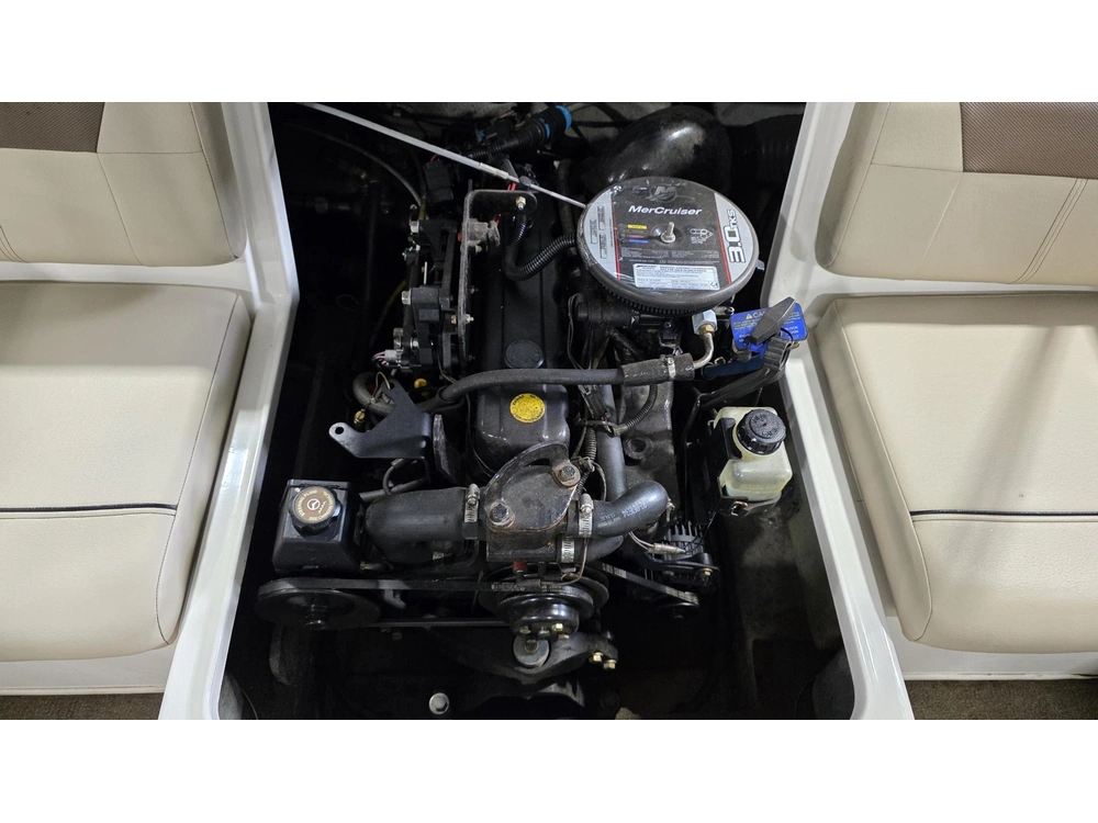 Bayliner 175 2014 alt