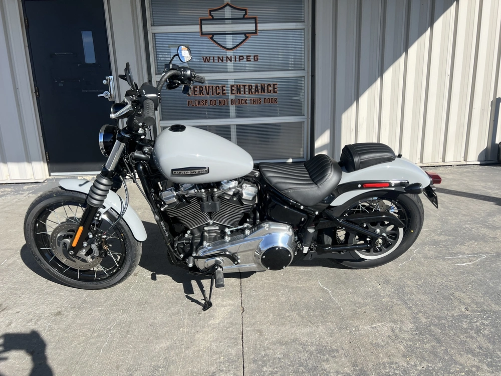 2025 Harley-davidson Street Bob alt
