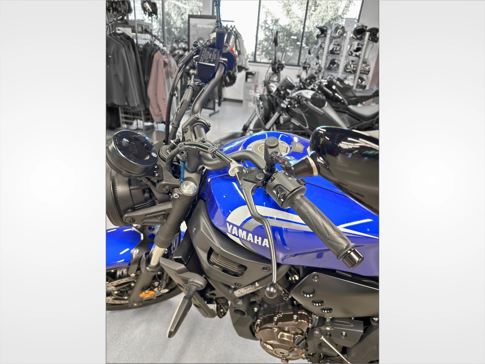 2024 Yamaha Xsr700 alt