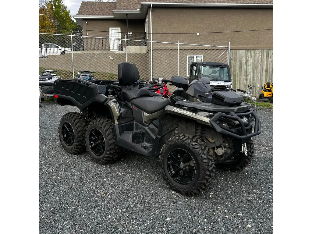 2024 Can-Am Outlander MAX 6X6 6X6 XT-C/U