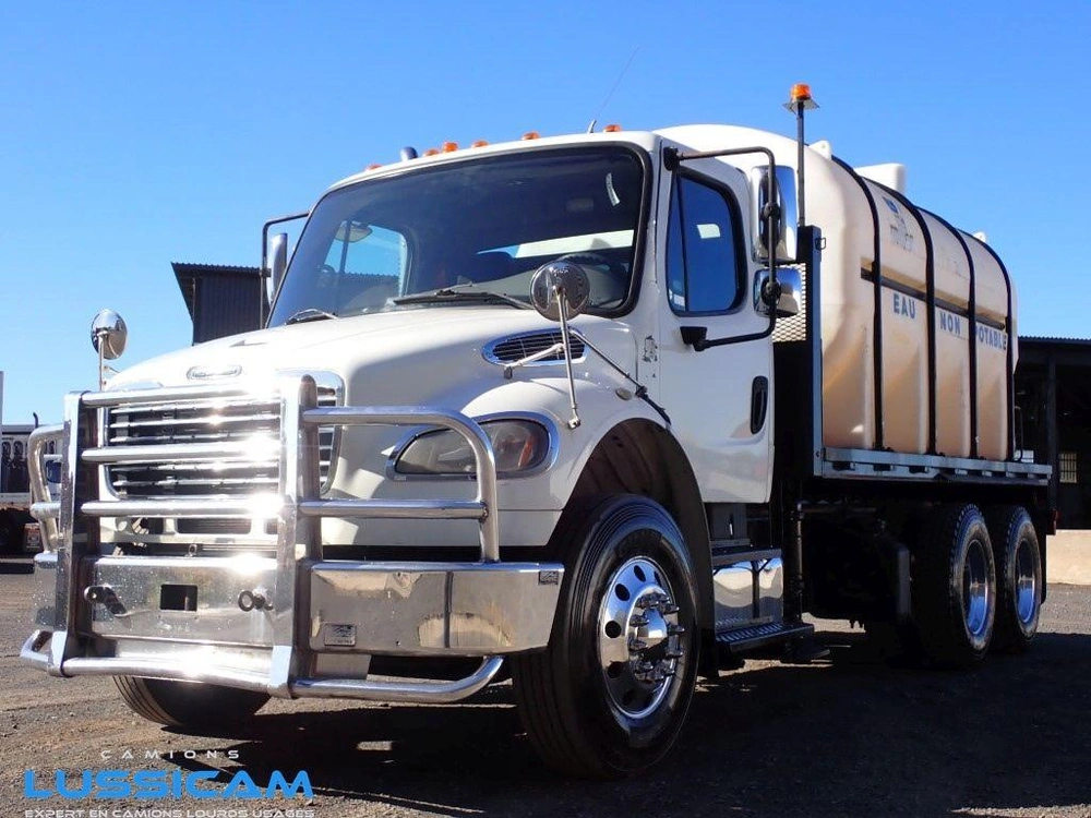 Freightliner M2-106 2014
