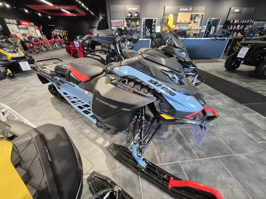 Ski-Doo EXPEDITION 2026 - EXTREME 900 R