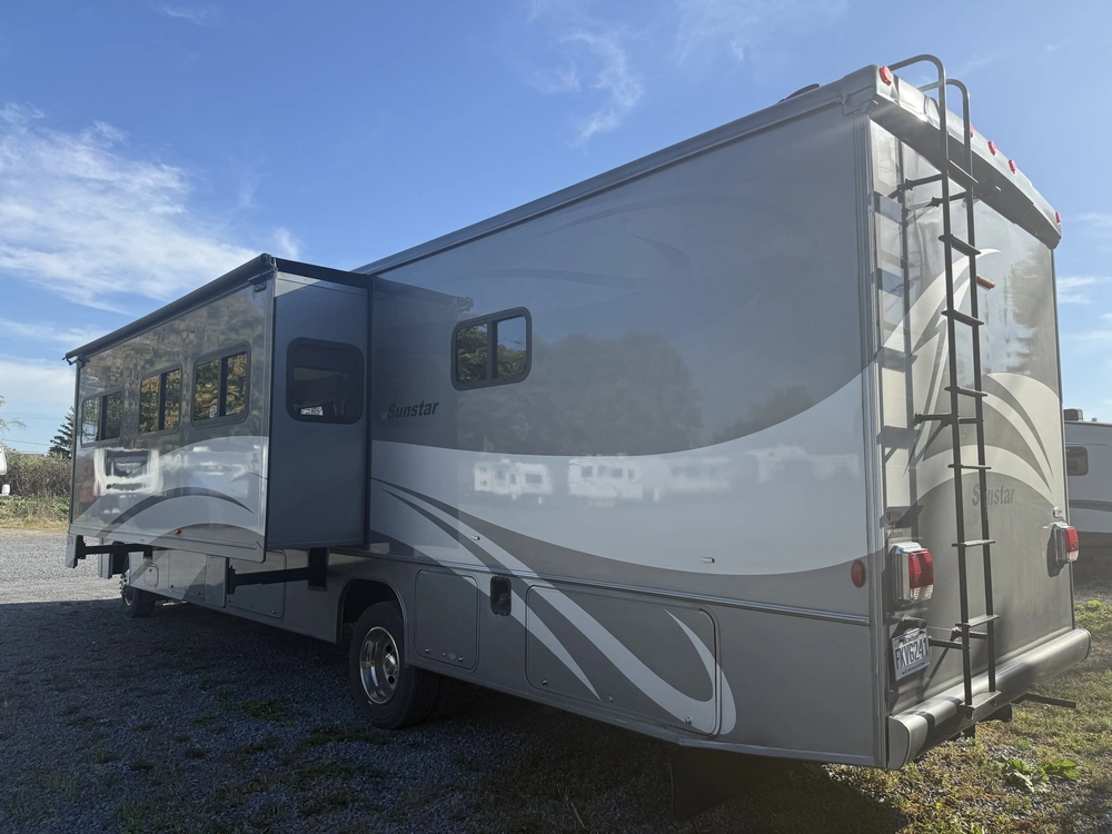 Winnebago Sunstar Itasca 35rf 2011 alt