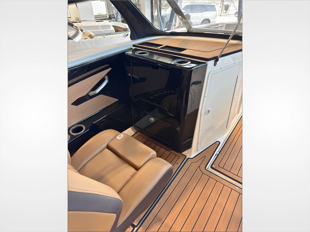 2025 Yamaha 222sd- Demo $4,000 Black Friday Rebate alt