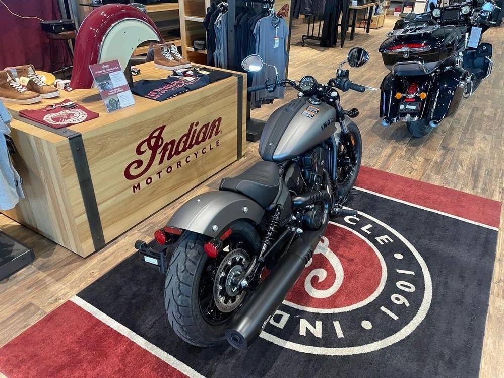 2025 Indian Motorcycle Scout Bobber Sixty Ltd alt