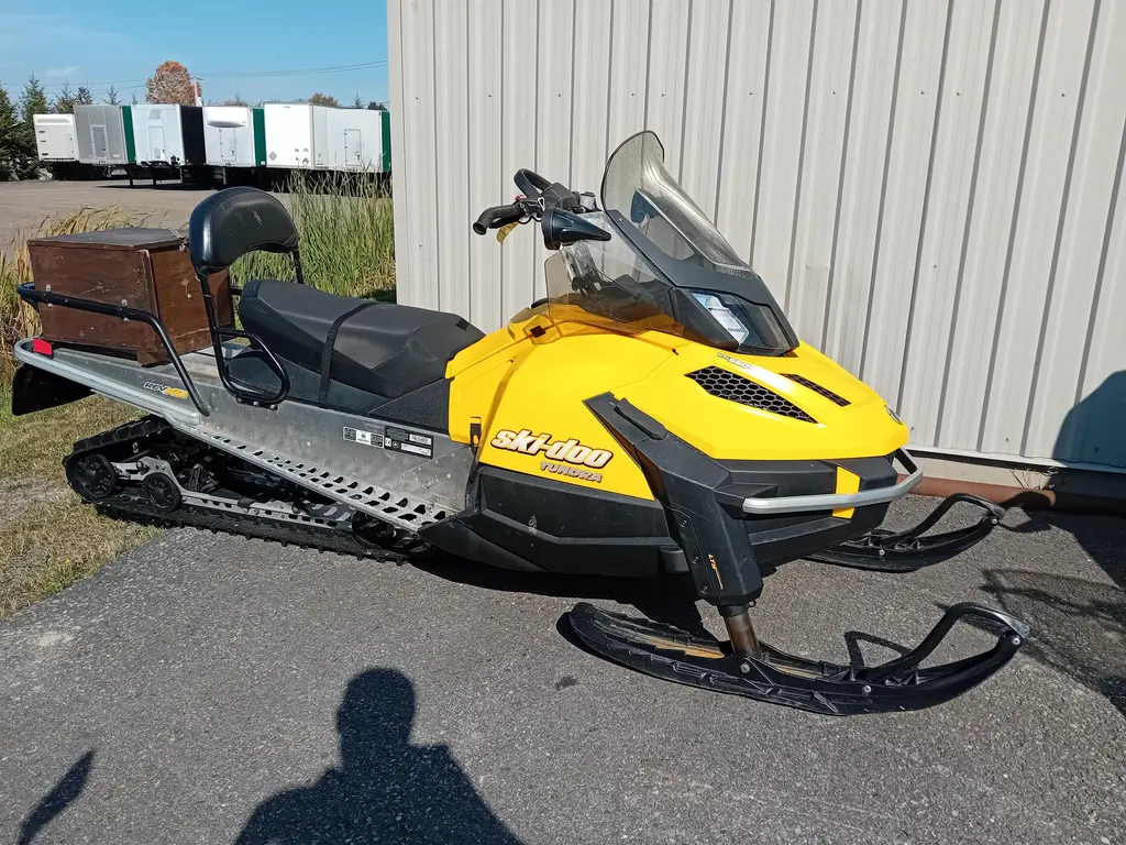 2011 Ski-Doo TUNDRA LT 550F