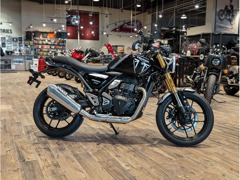 2026 Triumph Speed 400 // Phantom Black/Storm Grey