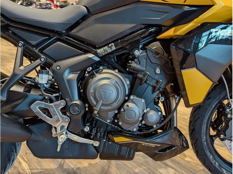 2026 Triumph Tiger Sport 800 // Cosmic Yellow/Sapphire Black