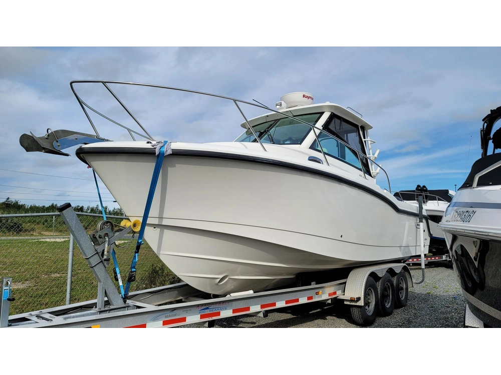 Boston Whaler Conquest 285 2012 alt