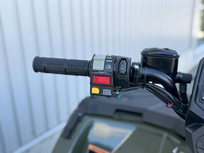 Polaris Sportsman 6x6 570 2026 alt